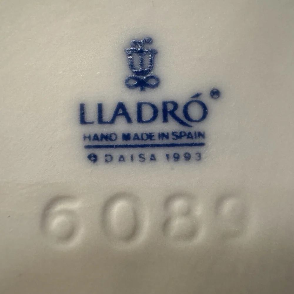 Lladro #6089 communion